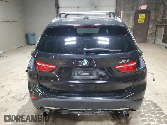 2018 BMW X1 xDrive28i with VIN WBXHT3C32J5F89399, listed as a Copart auction lot 52505945 with 63,677 mi miles and Salvage Title. Bid and sale history available at carsss.com. Image 6.