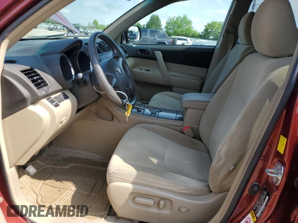 2010 Toyota Highlander with VIN 5TDBK3EH6AS008329, listed as a Copart auction lot 61506945 with 194,748 mi miles and Salvage title. Bid and sale history available at DreamBid. Image 7.