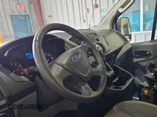 2016 Ford Transit Cargo z VIN 1FTYE1YM9GKB19505, wystawiony jako IAAI lot #42774251 z przebiegiem 252 184 mil mil oraz . Historia ofert i sprzedaży dostępna na DreamBid. Obrazek 37.