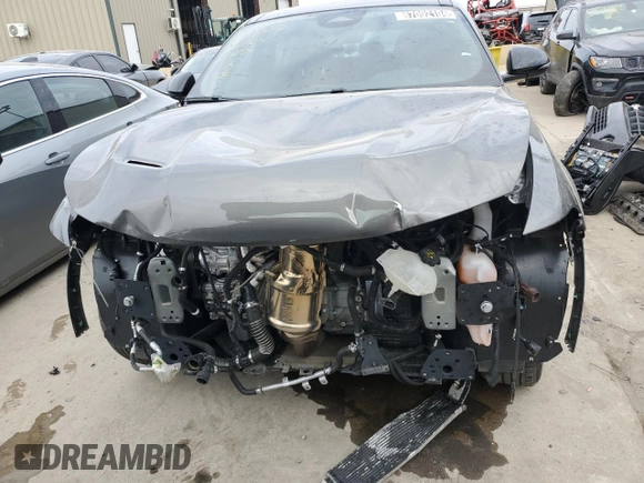 2024 Dodge Hornet GT Plus with VIN ZACNDFBN8R3A11154, listed as a Copart auction lot 87092104 with 4,374 mi miles and Clean Title. Bid and sale history available at DreamBid. Image 5.