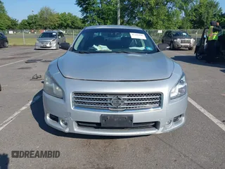 2009 Nissan Maxima SV z VIN 1N4AA51E59C801646, wystawiony jako IAAI lot #42401990 z przebiegiem 115 532 mil mil oraz . Historia ofert i sprzedaży dostępna na DreamBid. Obrazek 6.