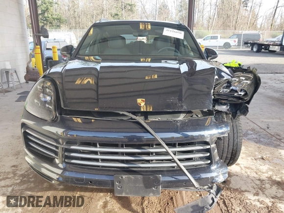 2019 Porsche Cayenne with VIN WP1AA2AY9KDA18198, listed as a IAAI auction lot 41126050 with 84,371 mi miles and . Bid and sale history available at DreamBid. Image 12.