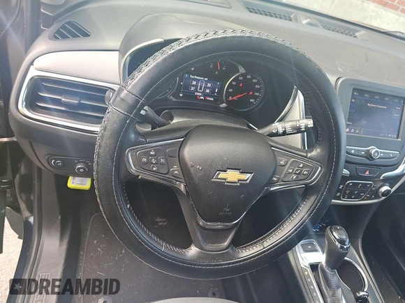 2021 Chevrolet Equinox LT z VIN 2GNAXTEV9M6106781, wystawiony jako IAAI lot #42853122 z przebiegiem 31 610 mil mil oraz . Historia ofert i sprzedaży dostępna na DreamBid. Obrazek 19.