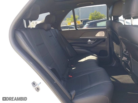 2022 Mercedes-Benz GLE with VIN 4JGFB4KB0NA672342, listed as a IAAI auction lot 41742865 with 27,923 mi miles. Bid and sale history available at carsss.com. Image 8.
