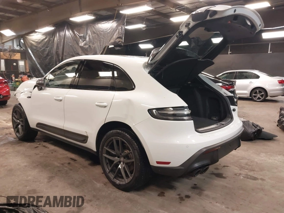 2024 Porsche Macan with VIN WP1AA2A59RLB10479, listed as a IAAI auction lot 41420275 with 6,897 mi miles and . Bid and sale history available at DreamBid. Image 3.