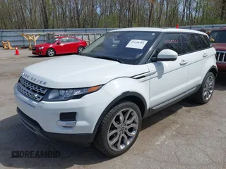 2015 Land Rover Range Rover Evoque Prestige z VIN SALVV2BG4FH076675, wystawiony jako IAAI lot #42138353 z przebiegiem 99 751 mil mil oraz . Historia ofert i sprzedaży dostępna na DreamBid. Obrazek 2.