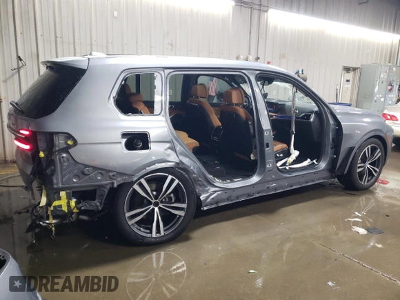 2024 BMW X7 xDrive40i with VIN 5UX23EM08R9U17736, listed as a Copart auction lot 46253975 with 29,668 mi miles and Salvage Title. Bid and sale history available at carsss.com. Image 3.