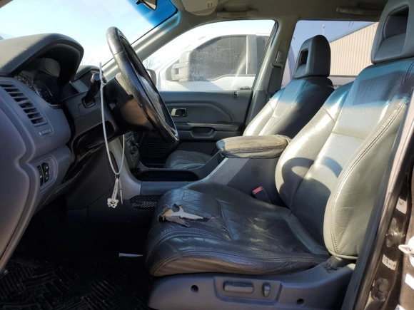 2003 Honda Pilot EX with VIN 2HKYF18763H591810, listed as a Copart auction lot 42040115 with 407,936 mi miles and Salvage Title. Bid and sale history available at carsss.com. Image 7.