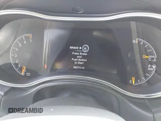 2022 Jeep Grand Cherokee Laredo X with VIN 1C4RJEAG7NC171377, listed as a IAAI auction lot 42592264 with 69,074 mi miles and . Bid and sale history available at DreamBid. Image 7.