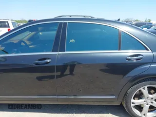 2013 Mercedes-Benz S 550 with VIN WDDNG9EB3DA523390, listed as a IAAI auction lot 41967859 with 131,154 mi miles and . Bid and sale history available at DreamBid. Image 14.