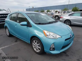 2013 Toyota Prius c One with VIN JTDKDTB33D1055466, listed as a IAAI auction lot 39803165 with 173,123 mi miles. Bid and sale history available at carsss.com. Image 1.