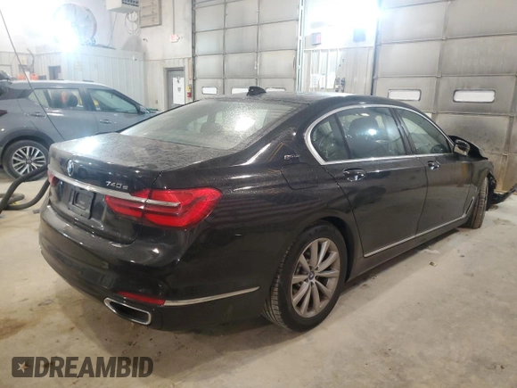 2018 BMW 7 Series 740e xDrive iPerformance with VIN WBA7J2C52JG497993, listed as a Copart auction lot 40766383 with 39,740 mi miles. Bid and sale history available at carsss.com. Image 3.