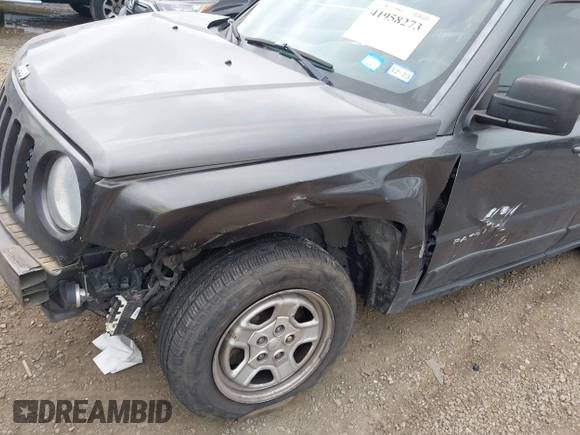 2016 Jeep Patriot Sport with VIN 1C4NJPBA8GD600091, listed as a IAAI auction lot 41958273 with 165,876 mi miles and . Bid and sale history available at carsss.com. Image 6.