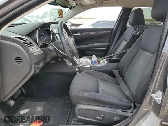 2019 Chrysler 300 Touring with VIN 2C3CCAAG8KH602041, listed as a Copart auction lot 49162125 with 77,740 mi miles and Salvage Title. Bid and sale history available at carsss.com. Image 7.