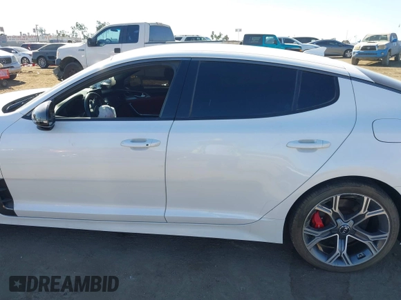 2020 Kia Stinger GT with VIN KNAE35LC7L6085529, listed as a IAAI auction lot 40671705 with 62,970 mi miles. Bid and sale history available at carsss.com. Image 14.
