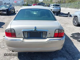 2004 Lincoln LS w/Luxury Pkg with VIN 1LNHM86S44Y626491, listed as a IAAI auction lot 41633442 with 91,469 mi miles. Bid and sale history available at carsss.com. Image 17.
