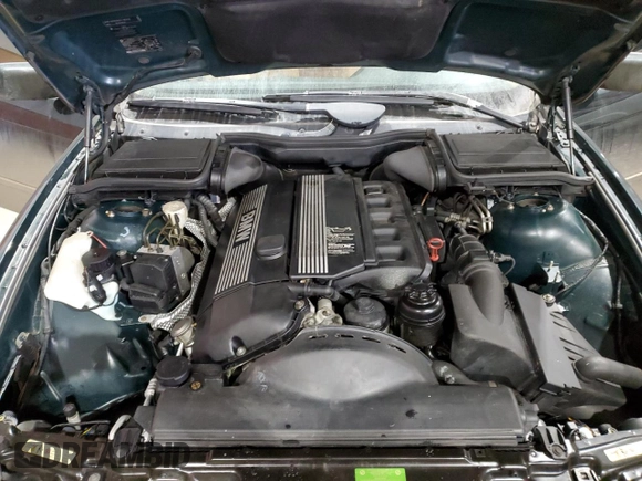 2000 BMW 5 Series 528iA with VIN WBADM6349YGU17950, listed as a Copart auction lot 84506464 with 209,318 mi miles and Salvage Title. Bid and sale history available at carsss.com. Image 11.