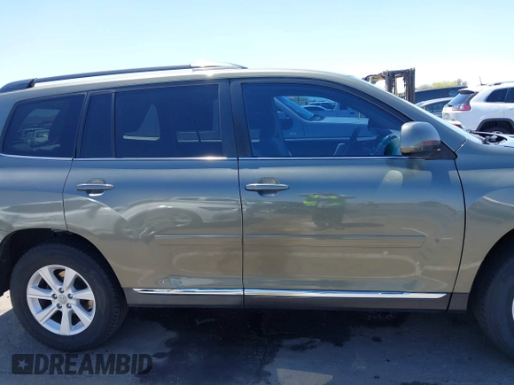 2012 Toyota Highlander with VIN 5TDBK3EHXCS130906, listed as a IAAI auction lot 42228273 with 89,749 mi miles and . Bid and sale history available at DreamBid. Image 13.