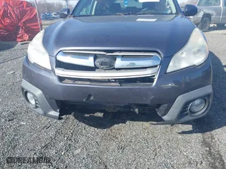 2014 Subaru Outback 2.5i Limited with VIN 4S4BRBMC2E3259007, listed as a IAAI auction lot 41655183 with 141,729 mi miles. Bid and sale history available at carsss.com. Image 6.