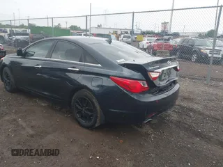 2013 Hyundai Sonata Limited z VIN 5NPEC4AC4DH694343, wystawiony jako IAAI lot #42493675 z przebiegiem 132 551 mil mil oraz . Historia ofert i sprzedaży dostępna na DreamBid. Obrazek 3.