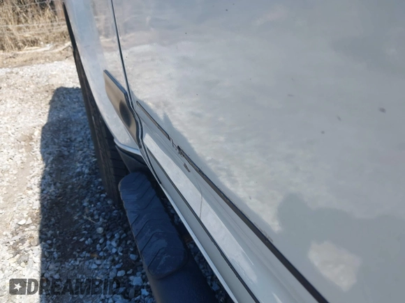 2005 Nissan Xterra S z VIN 5N1AN08W85C644846, wystawiony jako IAAI lot #41942899 z przebiegiem 172 518 mil mil oraz . Historia ofert i sprzedaży dostępna na DreamBid. Obrazek 6.
