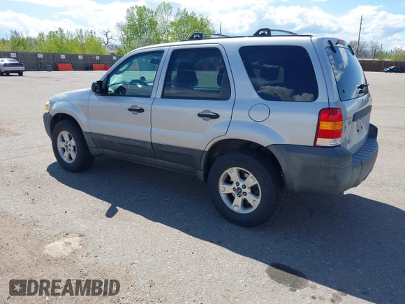 2005 Ford Escape XLT with VIN 1FMYU931X5KB49605, listed as a IAAI auction lot 42162371 with 153,816 mi miles and . Bid and sale history available at DreamBid. Image 3.