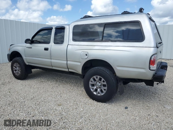 2000 Toyota Tacoma PreRunner with VIN 4TASM92N0YZ634616, listed as a Copart auction lot 64664705 with 206,314 mi miles and Clean title. Bid and sale history available at DreamBid. Image 2.