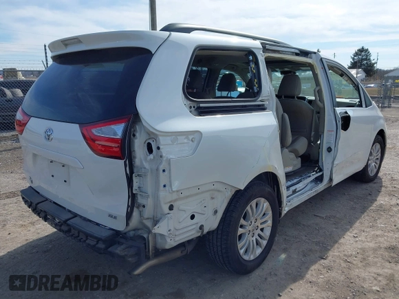 2017 Toyota Sienna XLE Auto Access Seat with VIN 5TDYZ3DC5HS855137, listed as a IAAI auction lot 41657651 with 97,850 mi miles. Bid and sale history available at carsss.com. Image 4.