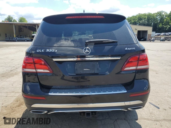 2016 Mercedes-Benz GLE 300d с VIN 4JGDA0EB6GA622515, выставлен на аукционе Copart как лот 65335345 с пробегом 104 949 миль миль и Списание • Salvage title. История ставок и продаж доступна на DreamBid. Изображение 6.