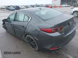 2023 Mazda 3 Premium Plus z VIN 3MZBPBEY6PM353118, wystawiony jako IAAI lot #42214522 z przebiegiem Nie podano mil oraz . Historia ofert i sprzedaży dostępna na DreamBid. Obrazek 3.