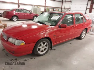 1998 Volvo S70 z VIN YV1LS5584W1498834, wystawiony jako IAAI lot #41801570 z przebiegiem 160 565 mil mil oraz . Historia ofert i sprzedaży dostępna na DreamBid. Obrazek 2.