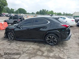 2022 Lexus UX 200 with VIN JTHP3JBHXN2046587, listed as a IAAI auction lot 42378996 with 32,000 mi miles and . Bid and sale history available at DreamBid. Image 14.