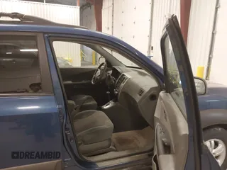 2006 Hyundai Tucson GLS with VIN KM8JN12D66U409645, listed as a IAAI auction lot 41589550 with 111,850 mi miles. Bid and sale history available at carsss.com. Image 5.