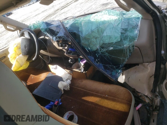 2001 Ford F-150 XL with VIN 1FTZF18291NA18292, listed as a Copart auction lot 61157965 with Not provided miles and Salvage title. Bid and sale history available at DreamBid. Image 8.