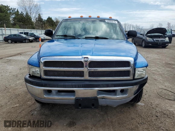 2001 Dodge 2500 z VIN 3B7KC26Z21M557430, wystawiony jako Copart lot #53995215 z przebiegiem 185 131 mil mil oraz Szkoda całkowita • Salvage title. Historia ofert i sprzedaży dostępna na DreamBid. Obrazek 5.