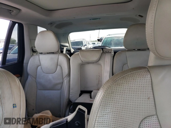2016 Volvo XC90 T6 Inscription с VIN YV4A22PL2G1018169, выставлен на аукционе Copart как лот 54058335 с пробегом 110 966 миль миль и Списание • Salvage title. История ставок и продаж доступна на DreamBid. Изображение 10.