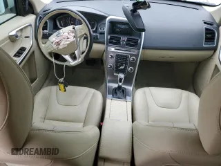 2016 Volvo XC60 T5 Drive-E Premier z VIN YV440MDK4G2802230, wystawiony jako Copart lot #53630115 z przebiegiem 45 417 mil mil oraz Szkoda całkowita • Salvage title. Historia ofert i sprzedaży dostępna na DreamBid. Obrazek 8.