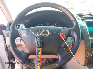 2008 Lexus LS 460 z VIN JTHBL46F285070311, wystawiony jako IAAI lot #42035847 z przebiegiem 220 321 mil mil oraz . Historia ofert i sprzedaży dostępna na DreamBid. Obrazek 11.
