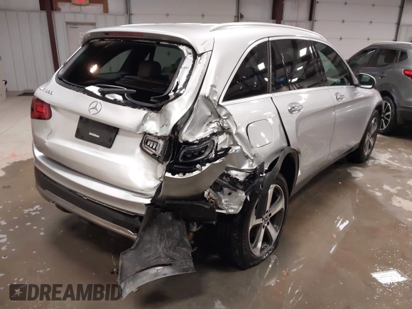 2020 Mercedes-Benz GLC 300 z VIN WDC0G8EB9LF686846, wystawiony jako IAAI lot #41371940 z przebiegiem 64 188 mil mil oraz . Historia ofert i sprzedaży dostępna na DreamBid. Obrazek 4.