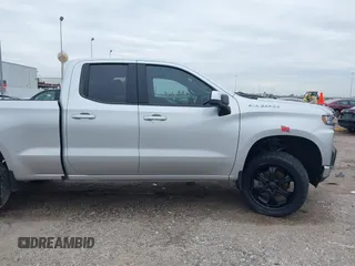 2020 Chevrolet Silverado 1500 LT with VIN 1GCRYDEDXLZ200399, listed as a IAAI auction lot 41320534 with 98,895 mi miles. Bid and sale history available at carsss.com. Image 14.
