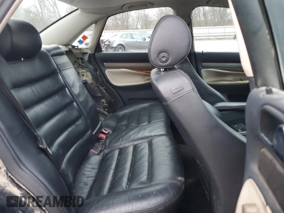 2000 Audi A4 with VIN WAUDC28D4YA127848, listed as a Copart auction lot 82035314 with 260,362 mi miles and Salvage title. Bid and sale history available at DreamBid. Image 10.