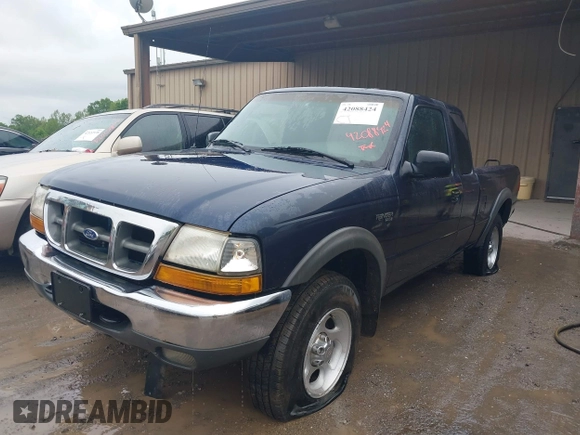 2000 Ford Ranger XLT with VIN 1FTZR15X2YTA80288, listed as a IAAI auction lot 42088424 with 271,049 mi miles. Bid and sale history available at carsss.com. Image 2.