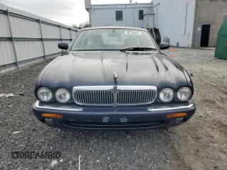 2001 Jaguar XJ with VIN SAJDA14C41LF38763, listed as a Copart auction lot 86796434 with 60,076 mi miles and Clean Title. Bid and sale history available at carsss.com. Image 5.