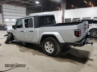 2022 Jeep Gladiator Sport S with VIN 1C6HJTAG5NL117583, listed as a Copart auction lot 51912425 with 69,739 mi miles and Salvage title. Bid and sale history available at DreamBid. Image 2.