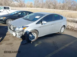 2013 Toyota Prius with VIN JTDKN3DP2D3036277, listed as a IAAI auction lot 41417329 with 135,679 mi miles and . Bid and sale history available at DreamBid. Image 2.