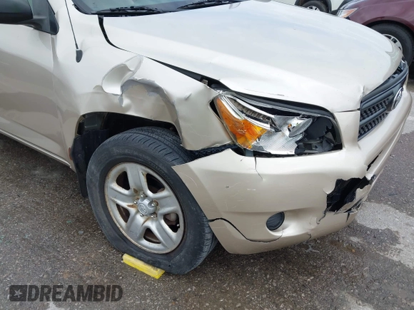 2006 Toyota RAV4 with VIN JTMZD33VX65015749, listed as a IAAI auction lot 42018278 with 175,934 mi miles and . Bid and sale history available at DreamBid. Image 6.