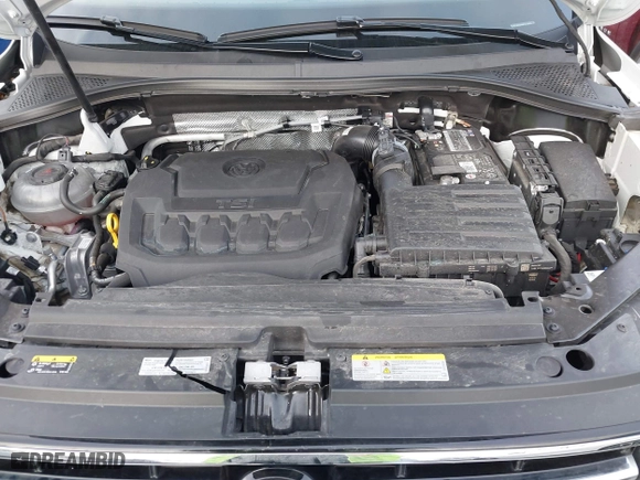 2022 Volkswagen Tiguan SE with VIN 3VV3B7AX0NM121824, listed as a IAAI auction lot 40910015 with 21,825 mi miles. Bid and sale history available at carsss.com. Image 10.