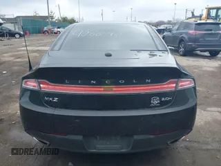 2014 Lincoln MKZ Hybrid with VIN 3LN6L2LU3ER805389, listed as a IAAI auction lot 42000901 with 155,002 mi miles and . Bid and sale history available at carsss.com. Image 16.