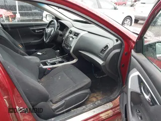 2014 Nissan Altima SL with VIN 1N4AL3AP5EN224115, listed as a IAAI auction lot 41945356 with 270,626 mi miles and . Bid and sale history available at DreamBid. Image 5.