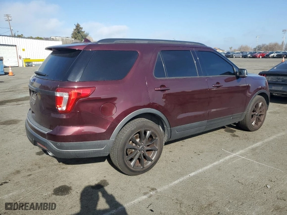 2018 Ford Explorer XLT with VIN 1FM5K7D83JGC94345, listed as a Copart auction lot 42829585 with 58,292 mi miles and Salvage Title. Bid and sale history available at carsss.com. Image 3.